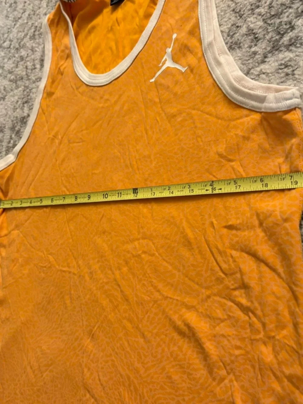 Men’s Medium Jordan Macaroni & White Elephant Print Tank Top
